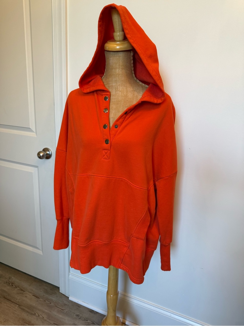 🎃 Women's Fall PUMPKIN Orange Hooded Oversized Pullover with Snap Buttons Sz S